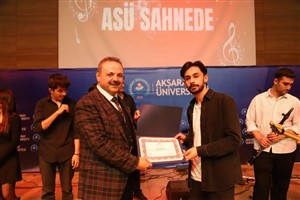 ASÜ Sahnede Konseri