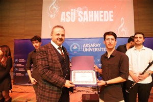ASÜ Sahnede Konseri