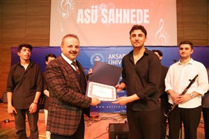 ASÜ Sahnede Konseri