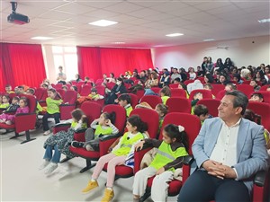 Çocuklar İçin Dört El Piyano Dinletisi